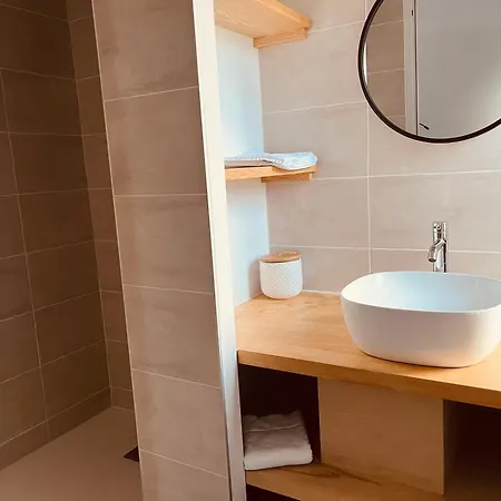 D'hote L'omegaja 3* La Chapelle-Aubareil